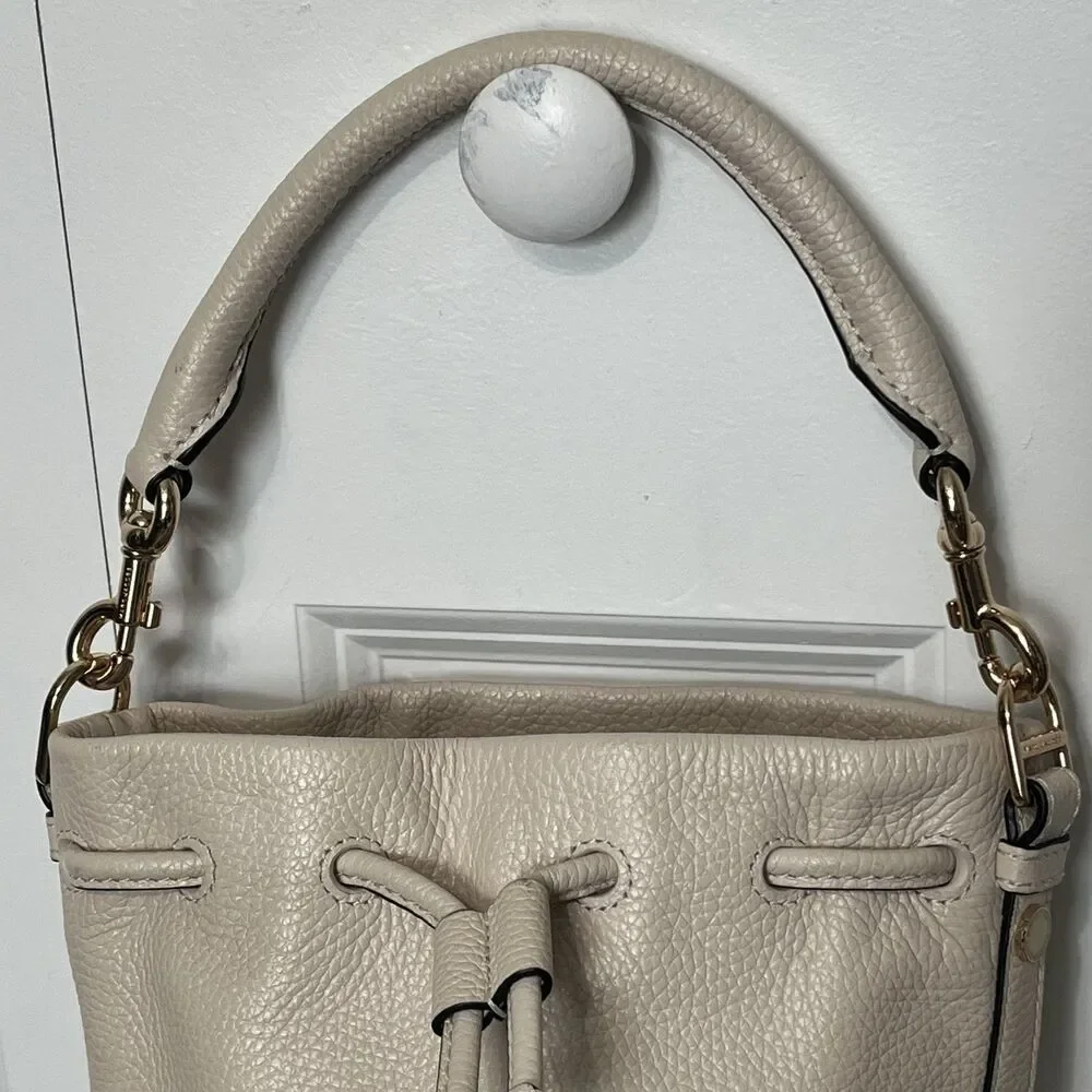 Marc Jacobs Bucket Bag Womens Small Beige Leather Drawstring Top Handle Purse